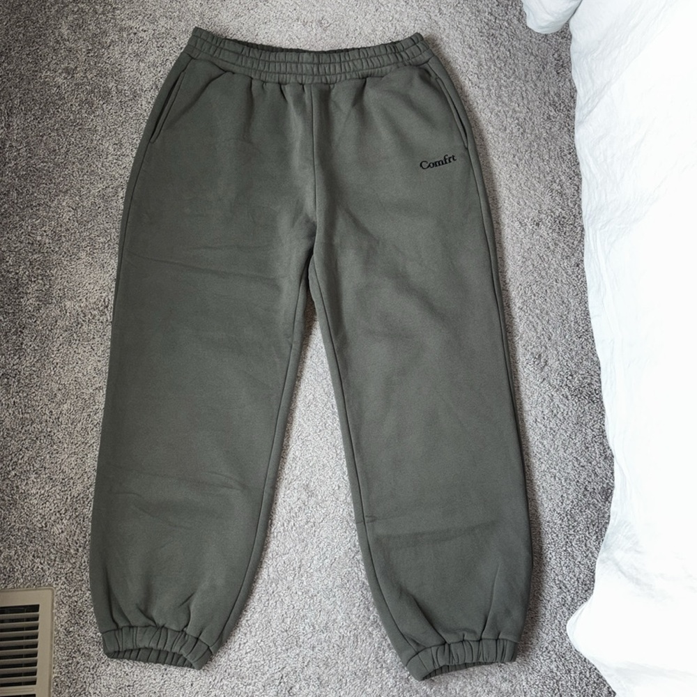 Cloud Sweatpants - Picture 3 of 4